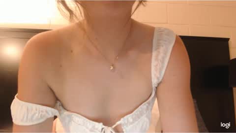 Ella - Girl Next Door online show from March 2025 09:03:02 AM