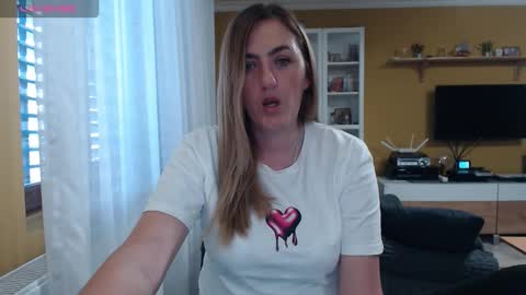 Snapshot of ella_max_live chatting on October 2025 05:49:02 AM Ella  Max online show from October 2025 05:49:02 AM