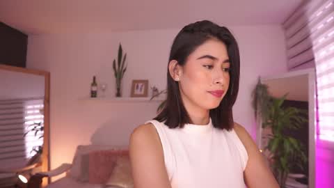 ELLA OWEN online show from February 2026 02:43:02 PM