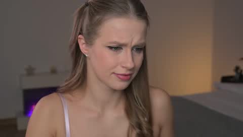 Ella online show from February 2026 07:23:02 PM