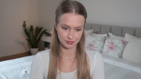 Ella online show from July 2026 08:01:02 PM