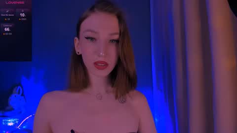 ellaamber online show from December 2025 03:45:02 AM