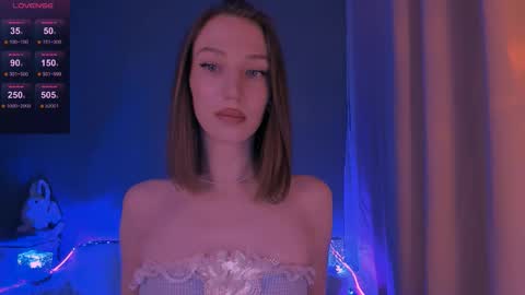 ellaamber online show from March 2026 03:24:01 AM