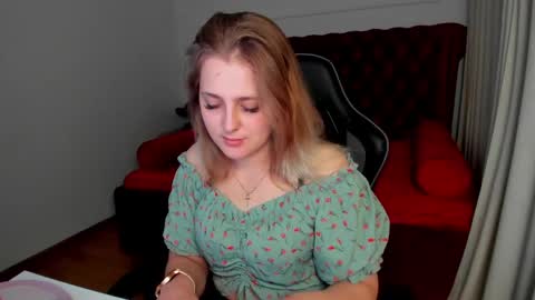 EllaBells online show from April 2026 05:08:01 AM
