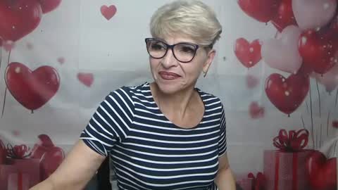 Snapshot of ellabonito chatting on July 2026 07:00:02 AM EllaBonito online show from July 2026 07:00:02 AM