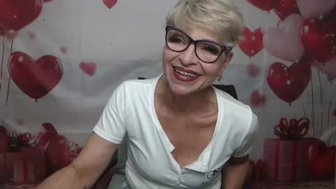 Snapshot of ellabonito chatting on July 2026 06:15:01 AM EllaBonito online show from July 2026 06:15:01 AM
