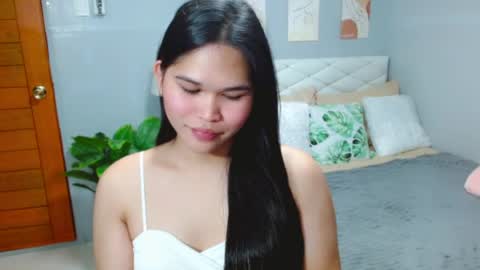 EllaFord online show from July 2026 05:48:02 PM