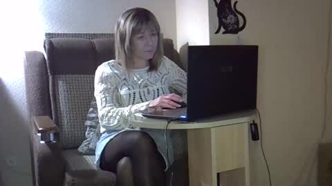 ellajohnsonx online show from February 2026 02:25:01 PM