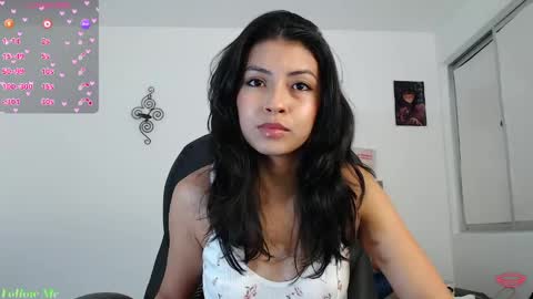 Snapshot of ellajonz chatting on June 2026 03:31:01 AM Ella Amoneth online show from June 2026 03:31:01 AM