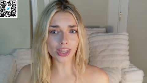 Snapshot of ellalowe chatting on July 2026 02:05:02 AM ellalowe online show from July 2026 02:05:02 AM