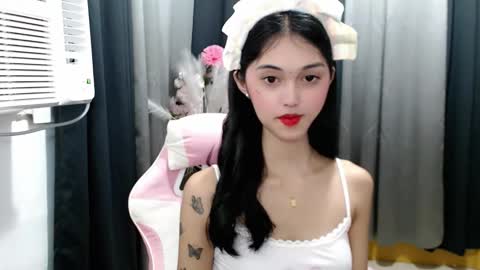 Snapshot of ellamiller69 chatting on May 2026 02:33:02 PM ELLA online show from May 2026 02:33:02 PM