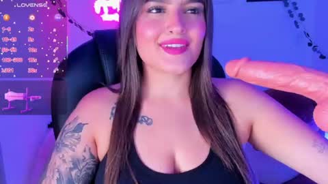 Snapshot of ellarosee_ chatting on July 2026 06:13:01 PM ellarosee_ online show from July 2026 06:13:01 PM