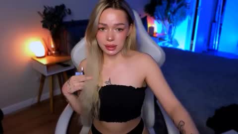 Ella online show from February 2026 07:43:02 AM