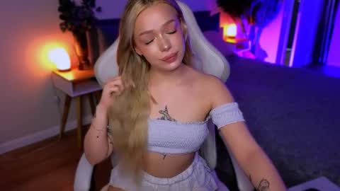 Ella online show from April 2026 06:00:02 AM