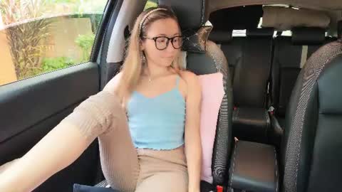 Snapshot of ellcrys chatting on July 2026 01:22:01 AM im Elsa lets go Subscribe to my OF and Youtube -35 online show from July 2026 01:22:01 AM