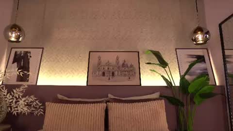 Snapshot of ellediane chatting on June 2026 10:18:02 PM Elle Diane online show from June 2026 10:18:02 PM