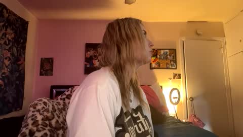 ellejess online show from March 2026 08:33:01 PM