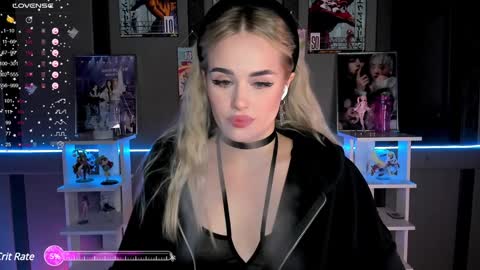 Snapshot of ellensoftt chatting on December 2024 05:01:02 PM Maria online show from December 2024 05:01:02 PM