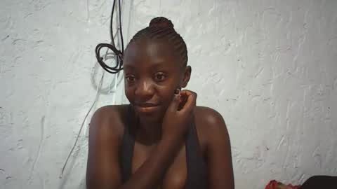 aishamalia online show from November 2025 12:39:02 PM