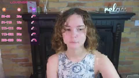 Snapshot of ellie_babyy chatting on July 2026 09:04:02 AM Ellie online show from July 2026 09:04:02 AM