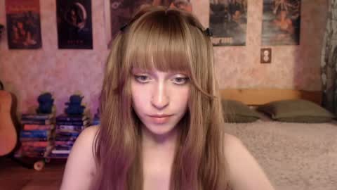 Snapshot of ellie_friendly chatting on June 2026 12:16:02 PM ellie_friendly online show from June 2026 12:16:02 PM