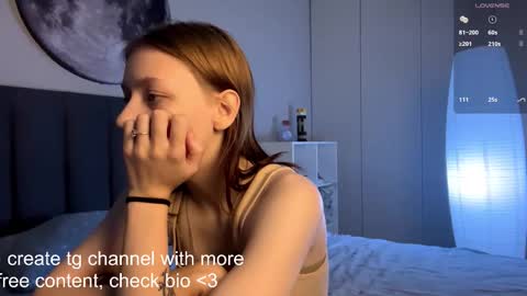 Ellie online show from October 2025 07:03:02 AM