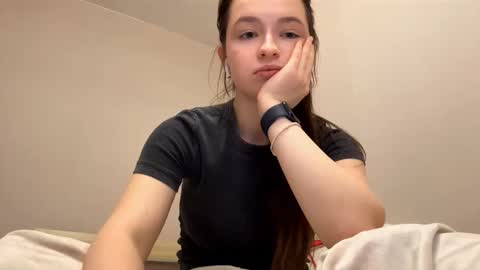 Ellie online show from January 2026 08:22:01 PM