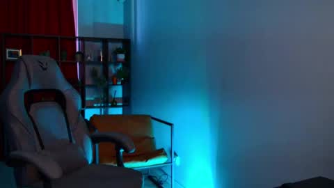 Elin online show from April 2026 12:02:01 PM