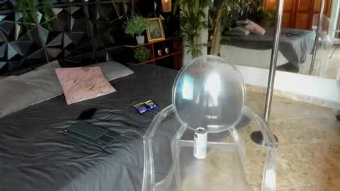 Elloit Colton online show from November 2025 05:44:01 PM