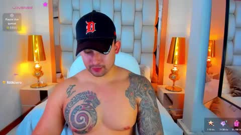 E L L I O T    V E L E Z online show from November 2025 08:52:01 PM