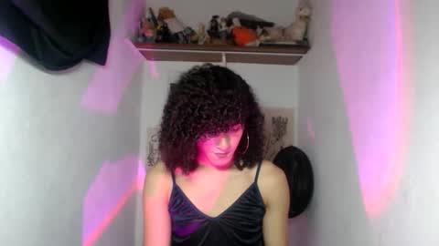 Snapshot of ellis_flowers chatting on June 2026 02:22:02 AM . online show from June 2026 02:22:02 AM