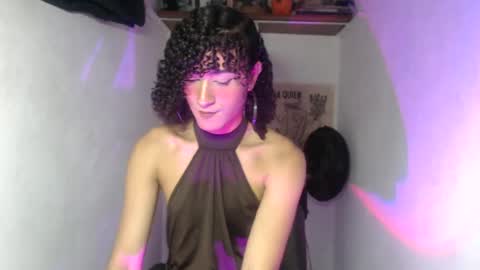 Snapshot of ellis_flowers chatting on July 2026 12:17:01 AM . online show from July 2026 12:17:01 AM
