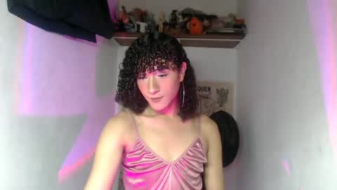Snapshot of ellis_flowers chatting on July 2026 11:51:02 PM . online show from July 2026 11:51:02 PM