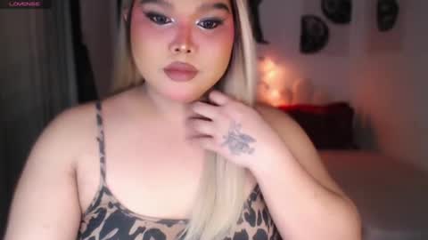 Snapshot of ellise_husson chatting on August 2026 09:55:02 AM Ellise online show from August 2026 09:55:02 AM