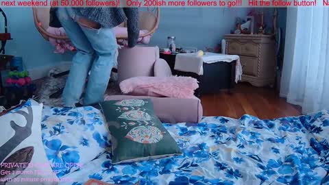 Snapshot of ells_palace chatting on December 2024 06:01:02 PM Ella Bella Bo Bella online show from December 2024 06:01:02 PM