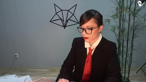 Snapshot of elly_fry chatting on March 2025 08:21:02 PM Art Place online show from March 2025 08:21:02 PM