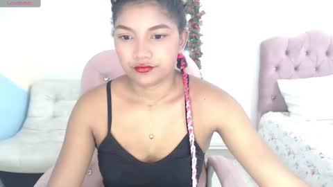Snapshot of elly_willis chatting on December 2024 01:26:02 AM Elly online show from December 2024 01:26:02 AM