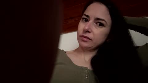 ellyadavis online show from November 2025 07:56:01 AM