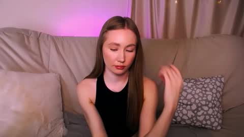 Snapshot of ellycolins_ chatting on February 2026 03:51:02 AM Elly online show from February 2026 03:51:02 AM