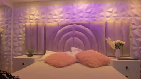 Ellye online show from June 2026 11:14:01 AM