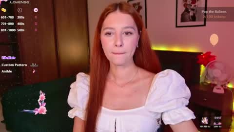 Snapshot of ellypeach chatting on June 2026 12:13:02 PM EllyPeach online show from June 2026 12:13:02 PM