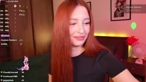 Snapshot of ellypeach chatting on July 2026 03:18:01 PM EllyPeach online show from July 2026 03:18:01 PM