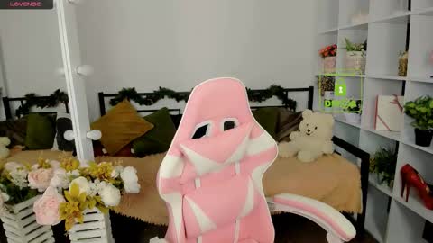 elma_lily online show from December 2025 07:16:02 AM