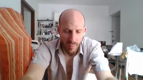 Snapshot of elmatirestrepo chatting on December 2024 04:14:02 PM Mati Restrepo online show from December 2024 04:14:02 PM