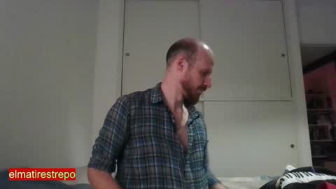 Snapshot of elmatirestrepo chatting on January 2025 04:12:01 AM Mati Restrepo online show from January 2025 04:12:01 AM