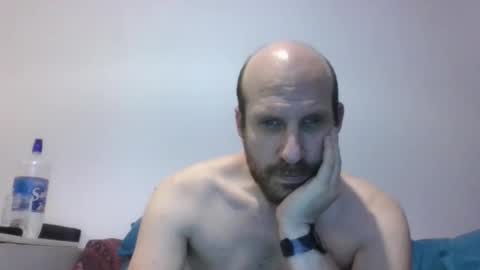 Snapshot of elmatirestrepo chatting on January 2026 01:41:02 AM Mati Restrepo online show from January 2026 01:41:02 AM