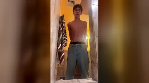 Snapshot of elmer_777 chatting on January 2026 04:49:01 AM elmer_777 online show from January 2026 04:49:01 AM