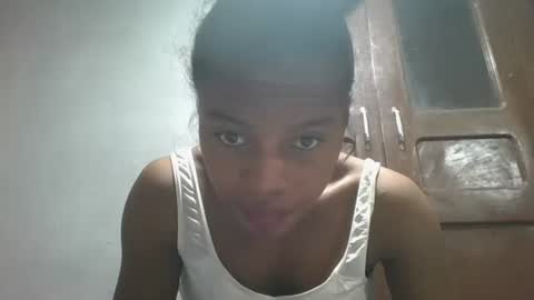 Snapshot of elodie228680 chatting on May 2026 03:56:01 AM elodie228680 online show from May 2026 03:56:01 AM