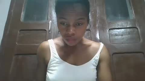 Snapshot of elodie228680 chatting on May 2026 05:12:02 AM elodie228680 online show from May 2026 05:12:02 AM