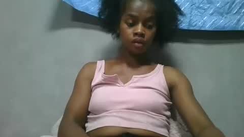 Snapshot of elodie228680 chatting on May 2026 06:27:01 PM elodie228680 online show from May 2026 06:27:01 PM